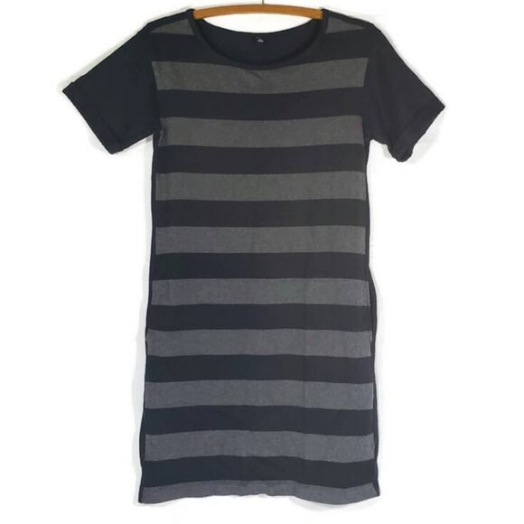 Uniqlo | Versatile Black & Grey T-shirt Dress w/Pockets! | Size Small - Picture 1 of 6